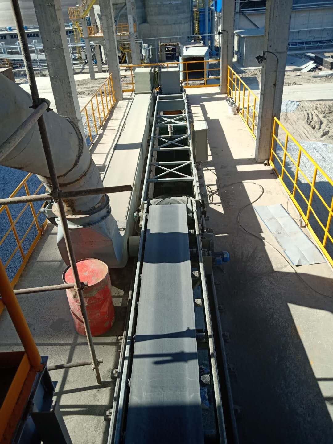 Apron Feeder - project view 3