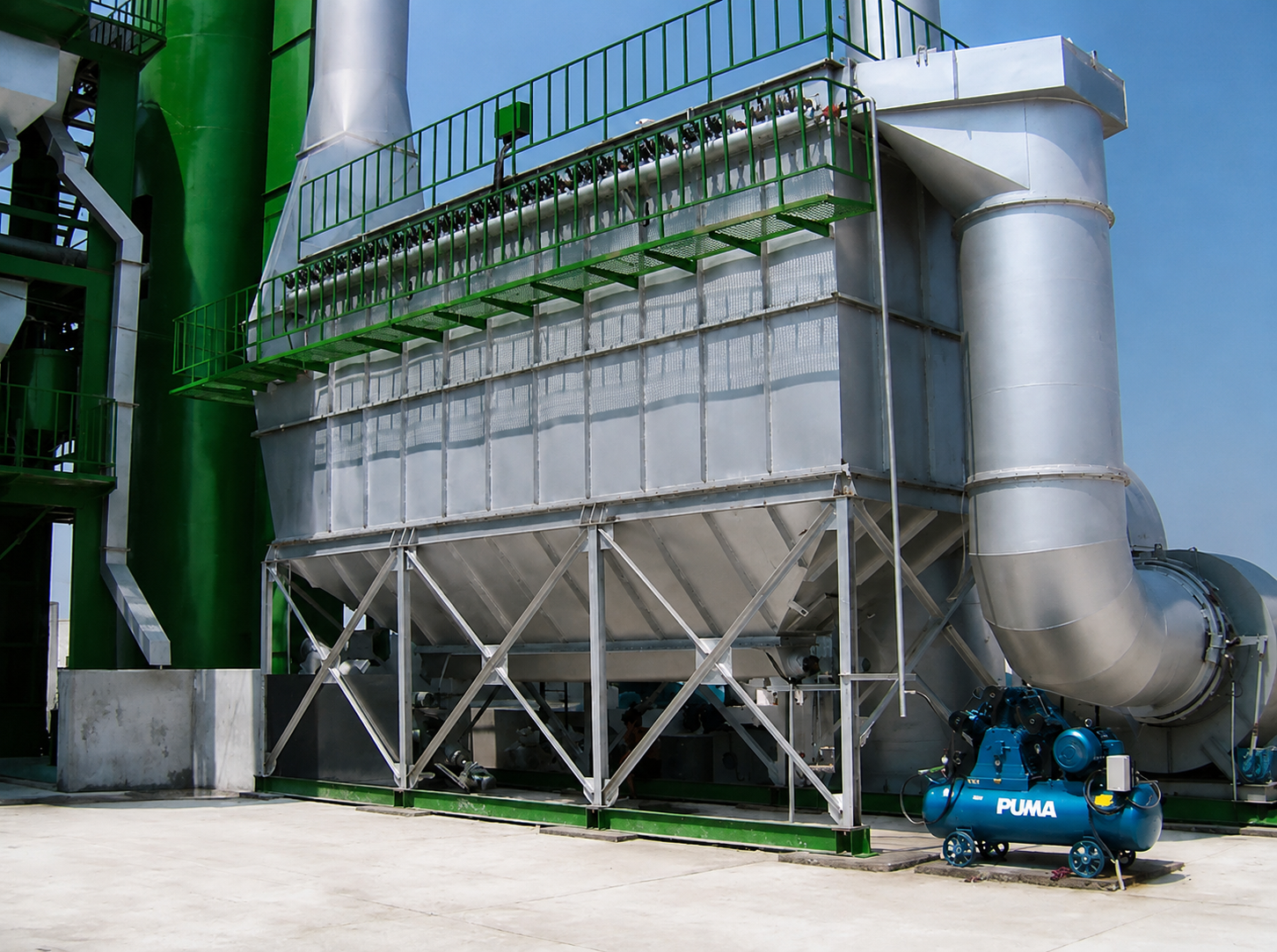 Sunlike manufactures Low-Pressure Long Bag Filter for cement applications, supporting project requirements across dust collectors.