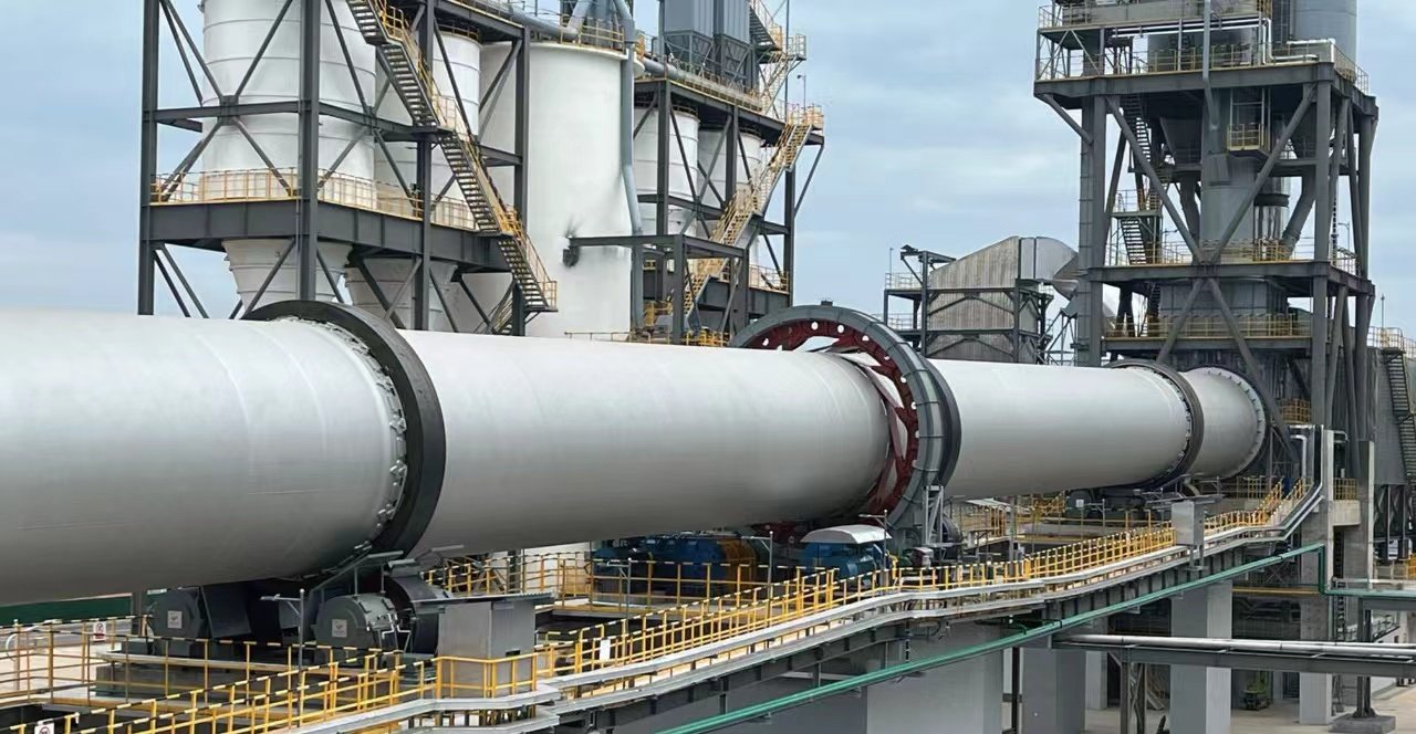 Sunlike manufactures Rotary Kiln for cement applications, supporting project requirements across main equipment.