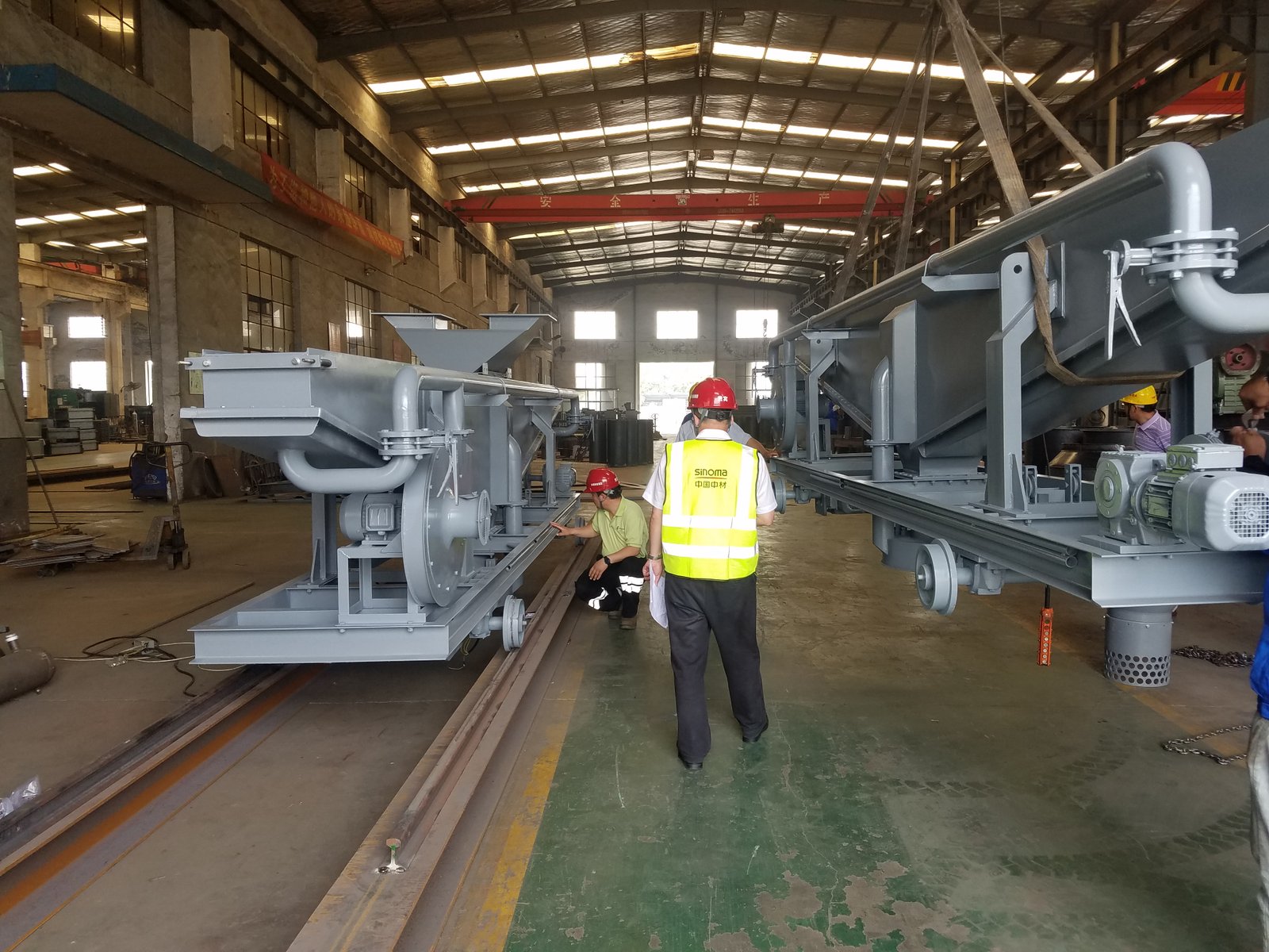 Sunlike manufactures Mobile Loading System for cement applications, supporting project requirements across bulk loading system.